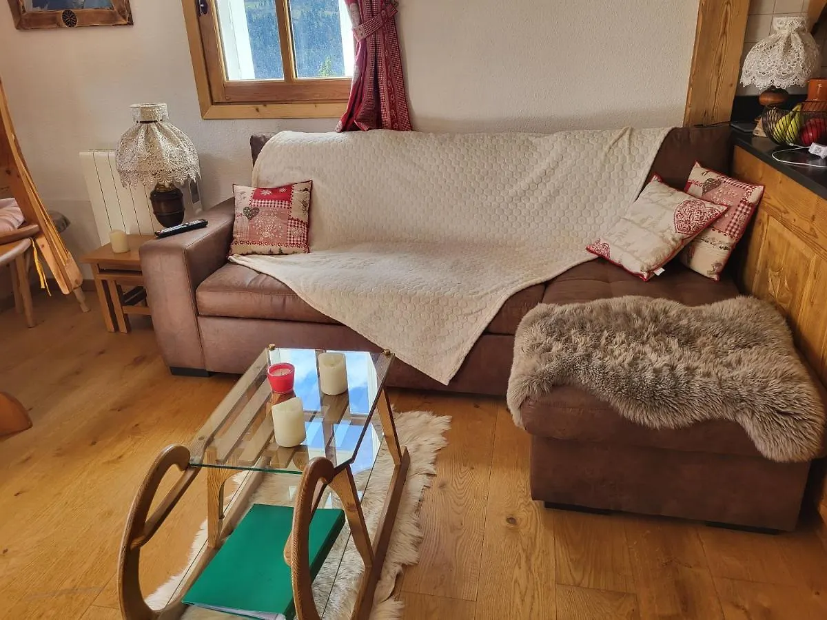 MAGNIFIQUE APPARTEMENT AVEC TERRASSE, 2 chambres et coin montagne, 6 personnes Flaine